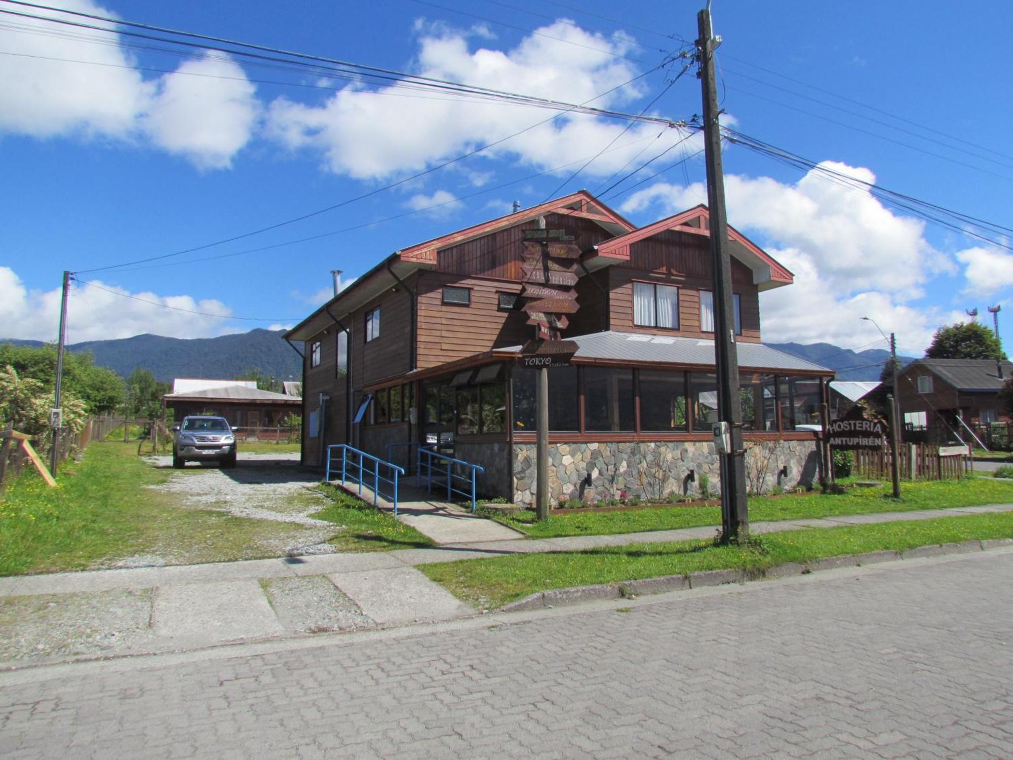 Hosteria Antupiren Hornopiren Exterior photo