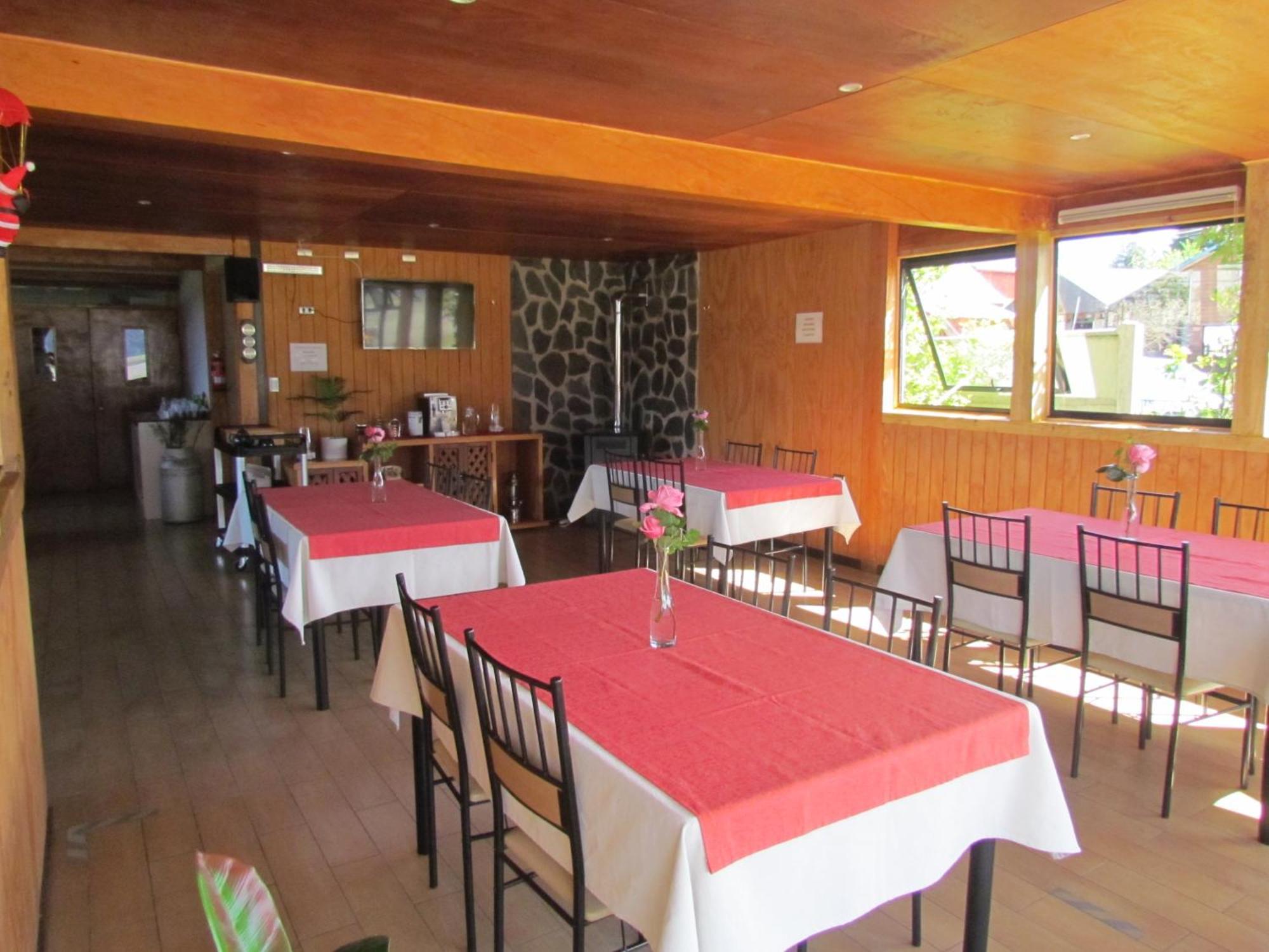 Hosteria Antupiren Hornopiren Exterior photo