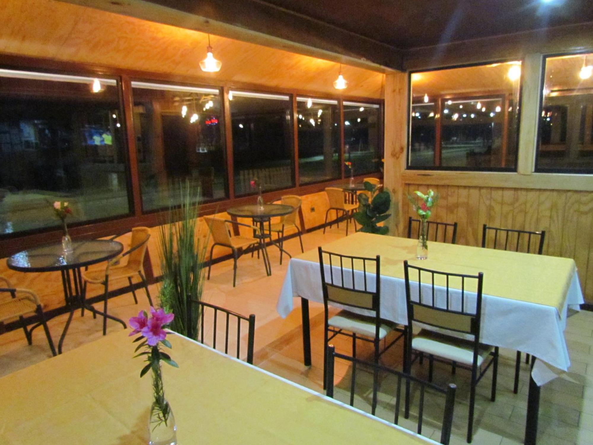 Hosteria Antupiren Hornopiren Exterior photo